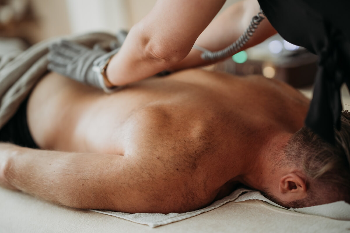 Massage mit Reizstrom